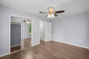 3715 Bayou Cir, Dickinson, TX 77539 - Photo 19