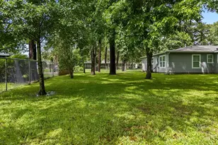 3715 Bayou Cir, Dickinson, TX 77539 - Photo 35