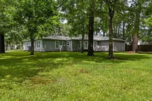 3715 Bayou Cir, Dickinson, TX 77539 - Photo 37