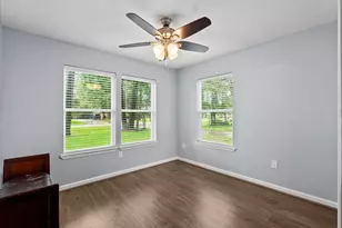 3715 Bayou Cir, Dickinson, TX 77539 - Photo 25