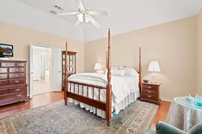 156 April Waters Drive W, Conroe, TX 77356 - Photo 17