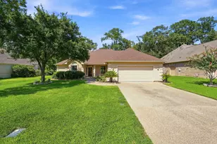 156 April Waters Dr W, Conroe, TX 77356 - Photo 37