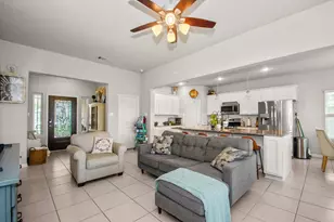 233 Twin Lakes Blvd, West Columbia, TX 77486 - Photo 17