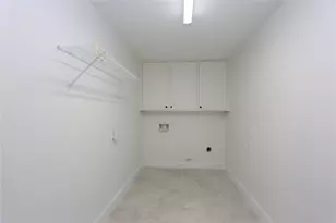4839 McDermed Dr, Houston, TX 77035 - Photo 17