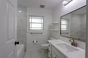 4839 McDermed Dr, Houston, TX 77035 - Photo 15