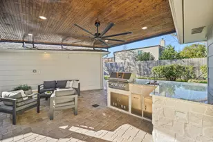 11618 Brookspring Dr, Houston, TX 77077 - Photo 39