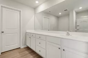 8116 Burnt Orchid Dr, Houston, TX 77016 - Photo 7