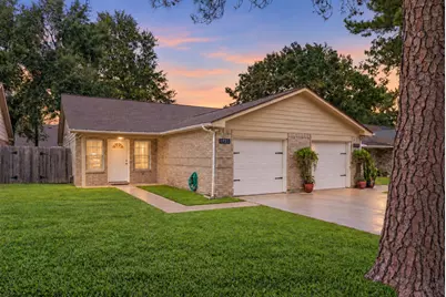 1725 Hazelwood Drive, Conroe, TX 77301 - Photo 1