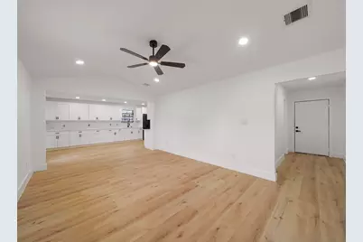 9811 Degas Lane, Houston, TX 77016 - Photo 7