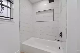 9811 Degas Ln, Houston, TX 77016 - Photo 17