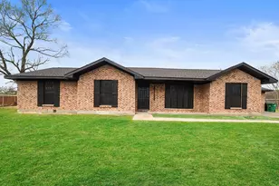 9811 Degas Ln, Houston, TX 77016 - Photo 1