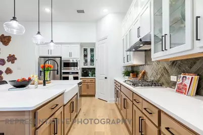 12246 Valencia Boulevard, Mont Belvieu, TX 77523 - Photo 13
