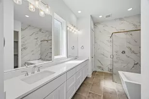 12246 Valencia Blvd, Mont Belvieu, TX 77523 - Photo 17