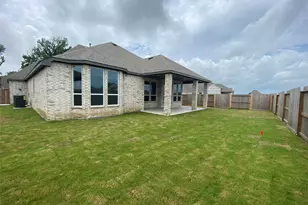 12246 Valencia Blvd, Mont Belvieu, TX 77523 - Photo 7