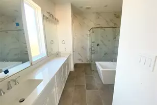 12246 Valencia Blvd, Mont Belvieu, TX 77523 - Photo 5
