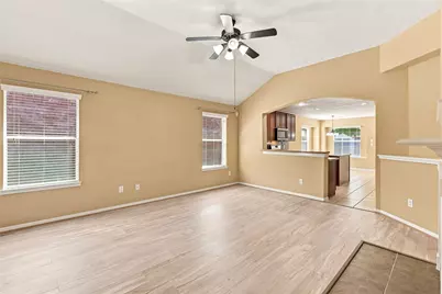 5923 Deleon Trail Drive, Spring, TX 77379 - Photo 5