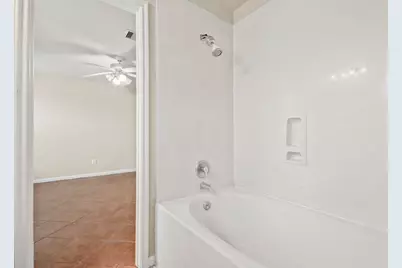 807 Sycamore Ridge Lane, Houston, TX 77073 - Photo 11