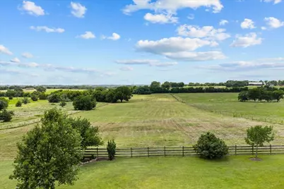 8233 Quebe Road, Brenham, TX 77833 - Photo 31