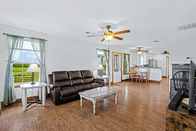 8233 Quebe Road, Brenham, TX 77833 - Photo 13