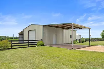 8233 Quebe Road, Brenham, TX 77833 - Photo 25