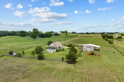 8233 Quebe Road, Brenham, TX 77833 - Photo 29