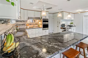 2401 Briar Oaks Dr, Bryan, TX 77802 - Photo 11