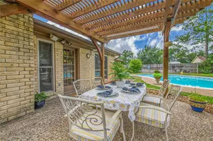 2401 Briar Oaks Dr, Bryan, TX 77802 - Photo 41