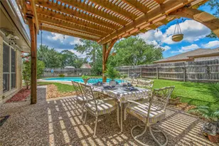 2401 Briar Oaks Dr, Bryan, TX 77802 - Photo 39
