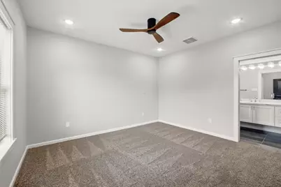 4719 Mallow Street, Houston, TX 77033 - Photo 19