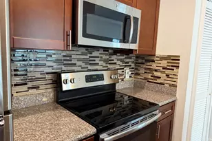 7575 Cambridge St, Houston, TX 77054 - Photo 3