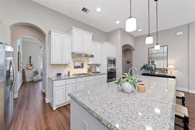 9942 Beautyberry, Conroe, TX 77385 - Photo 5