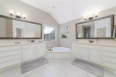 9942 Beautyberry, Conroe, TX 77385 - Photo 7