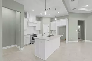 790 Bridgeview, Bridge City, TX 77611 - Photo 7