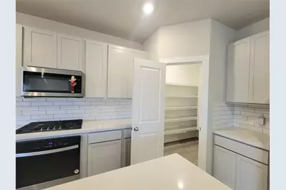 6714 Arabella Lakes Drive, Richmond, TX 77469 - Photo 17