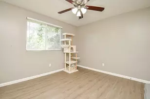 1406 Rushworth Dr, Houston, TX 77014 - Photo 21