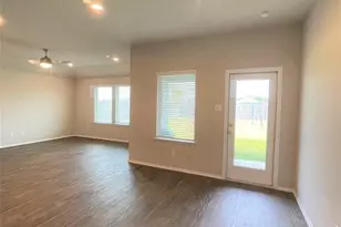 12118 Black Sage Ct, Conroe, TX 77304 - Photo 9