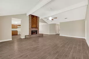 13439 White Cliff Dr, Houston, TX 77065 - Photo 5