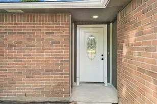 13439 White Cliff Dr, Houston, TX 77065 - Photo 3