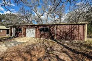 326 Thomas Ln, Trinity, TX 75862 - Photo 5