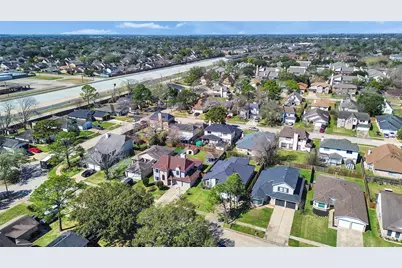 10919 Pigeonwood Drive, Houston, TX 77089 - Photo 35