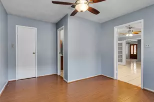 10919 Pigeonwood Dr, Houston, TX 77089 - Photo 17