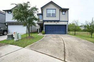 104 Camelot Pl Ct, Conroe, TX 77304 - Photo 1