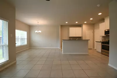 104 Camelot Place Court, Conroe, TX 77304 - Photo 5