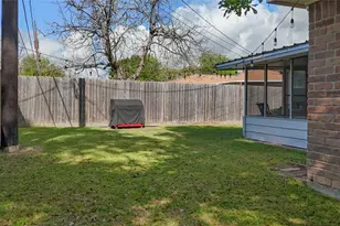 2205 Buchanan Dr, Baytown, TX 77520 - Photo 29