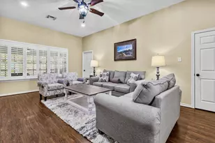 145 Idlewilde Dr, Onalaska, TX 77360 - Photo 11