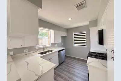 1853 El Mar Lane, Seabrook, TX 77586 - Photo 9