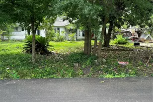 6814 Evans St, Houston, TX 77061 - Photo 3