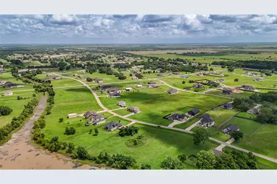 950 Lakeland Circle, Rosharon, TX 77583 - Photo 17