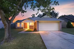 2807 Custer Dr, League City, TX 77573 - Photo 1