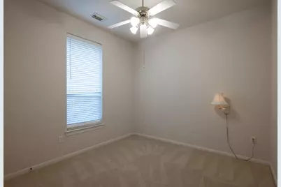 22 W Windsor Hills Circle, Conroe, TX 77384 - Photo 11